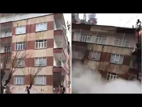 Il crollo degli edifici ore dopo il sisma in Turchia: i video ripresi con gli smartphone