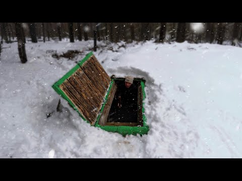 I'm building a $2000 SECRET BUNKER from autumn to winter. Alex Wild PART 2