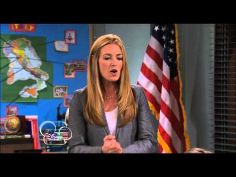 Shake It Up - Guest Star: Cat Deeley