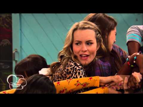 Good Luck Charlie - Team Mom