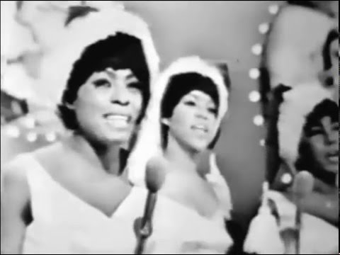 The Supremes - Children's Christmas Song - 1965!