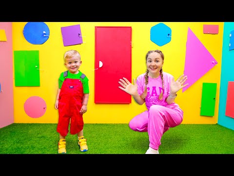 Oliver and Mom Inside the Magic Cube Challenge