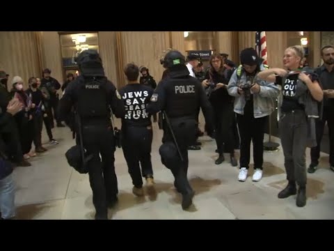 Protesters block train entrances at 30th Street Station while demanding Gaza ceasefire