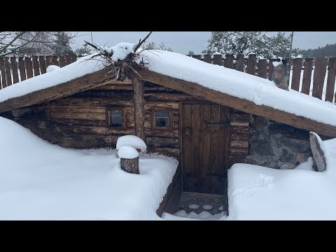 Amazing creative wooden house | A man builds a dugout in the snow | Luxurious DIY bed