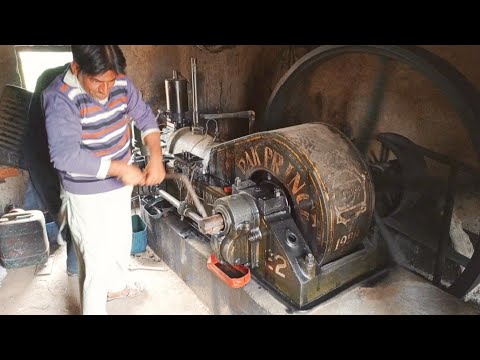 Starting Big Diesel Engine In South Punjab Pakistan with old fuel