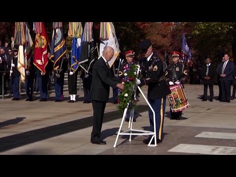 Biden Lays Wreath at Tomb of the Unknown Soldier on Veterans Day  | VOA News