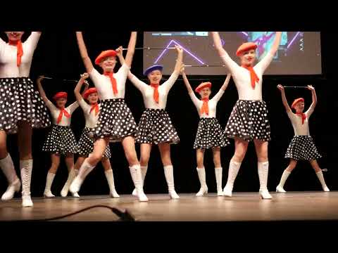 Mażoretki Foch - Suchowola - baton mini Formation  | Majorettes / Płońsk