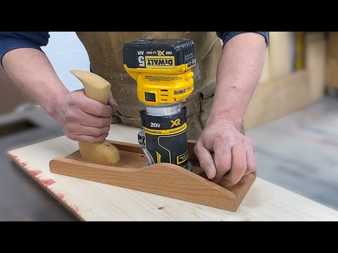 Classic sanding tools and routers /A sanding tool that gives pretty good results./woodworking tools