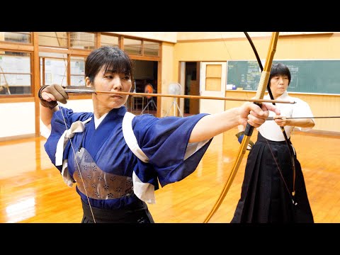 The process of making arrows. The skilled skills of Japanese bow and arrow craftsmen are astonishing