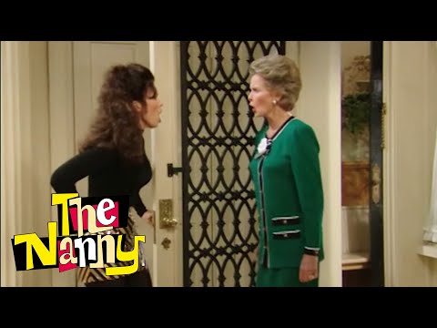 Fran and Maxwell's Mom AWKWARD Introduction | The Nanny