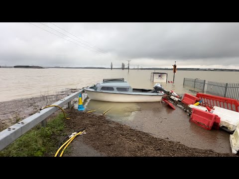 FARM UPDATE 216 FLOODING SPECIAL 2,000 acres of prime Lincolnshire soil is under 3m of water, again.