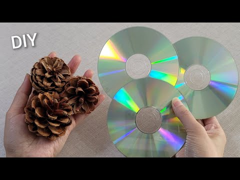 SUPERB ! Look what I Made with Old cd and pine cone. Amazing DIY recycle idea - Tips &amp; hacks