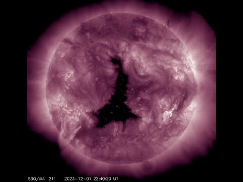 Spacecraft sees gigantic coronal hole on Sun in amazing one-week time-lapse