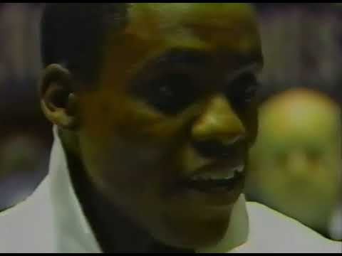 Carl Lewis 8.79 World Indoor Record - 1984 New York Millrose Games Men's Long Jump