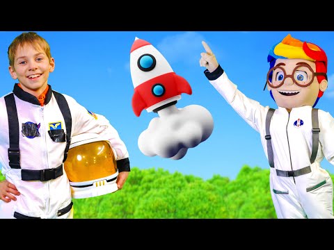 The Kids play astronauts on a rocket ship 🚀🧑&zwj;🚀