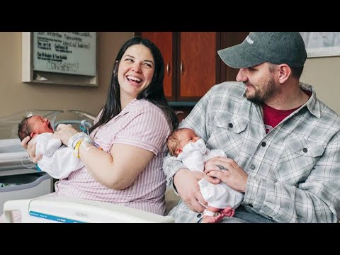 Mom Delivers Babies From 2 Uteruses in Rare Pregnancy