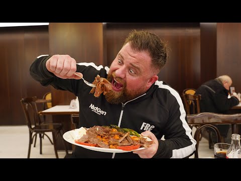 We try an İskender Kebab in Istanbul | Food Review Club