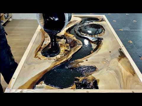 10000$Walnut and epoxy table. WOODWORKING