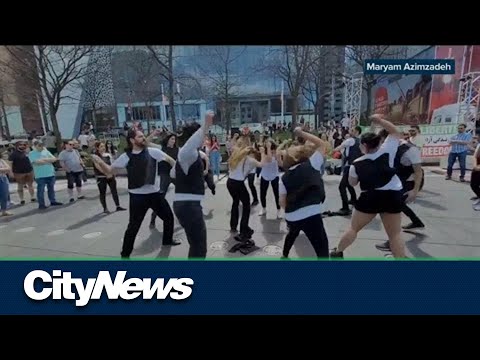 Montreal&rsquo;s Iranian community dance in protest