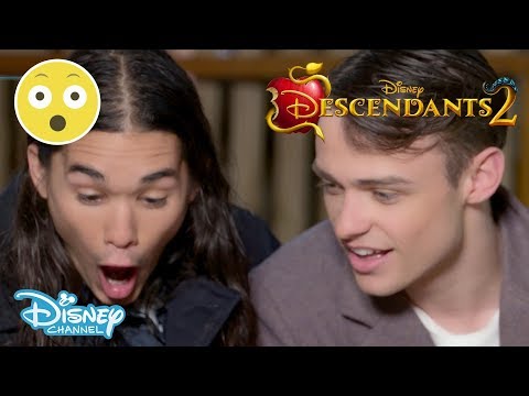 Descendants 2 | Spider Challenge ft. Thomas Doherty &amp;amp; Booboo Stewart ? | Disney Channel UK