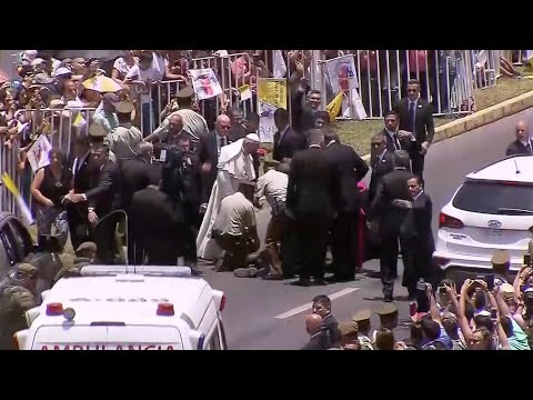 Pope Francis stops popemobile to comfort Chilean policewoman who fell from horse