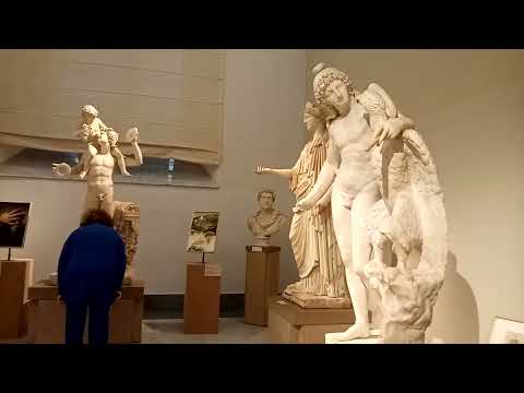 Naples Archaeological Museum THE TYRANNICIDES  नेपल्स के द टायरानिसाइड्स पुरातत्व संग्रहालय