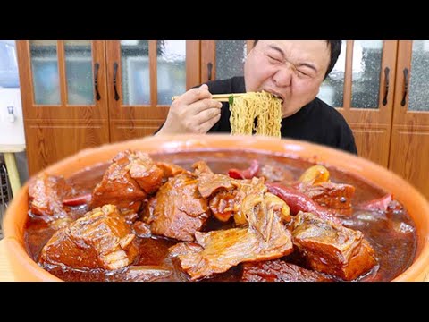 Aqiang Used 10 Pounds Of Steak To Make &quot;Braised Beef Noodles&quot; And Ate Meat In Large Quantities！