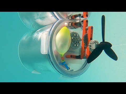 Building a Lego-powered Submarine 3.0 - balloon and compressor