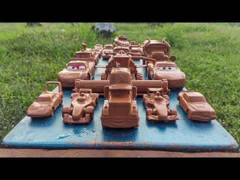 Clean up muddy minicars &amp; disney car convoys! Lightning McQueen, Tow Mater