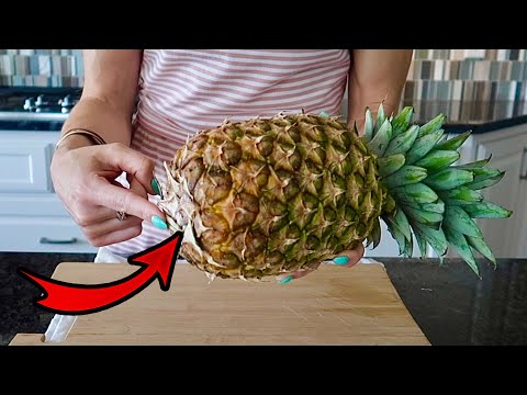 No Knife Pineapple Hack 🍍(how to pull apart a pineapple &amp; correctly eat it) Clean &amp; Delicious!