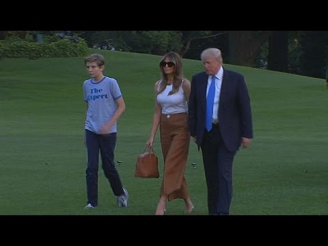 Melania Trump et son fil Baron d&eacute;m&eacute;nagent &agrave; la Maison Blanche