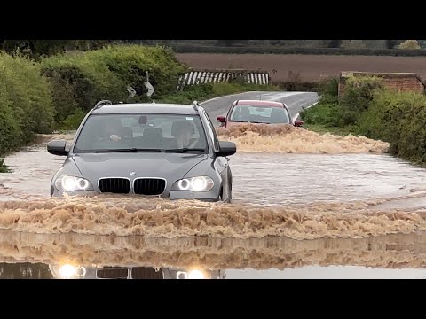 Whoops!! || Nottinghamshire &amp; Leicestershire Flooding || Vehicles vs Floods compilation || 