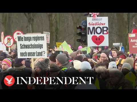 Watch again: German farmers protest against rising costs with tractor demonstration in Berlin