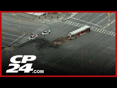 Man taken to hospital after Mississauga collision