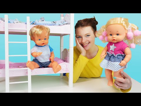 Spielspa&szlig; mit Nenuco Puppen. Ein Stockbett f&uuml;r die Zwillinge. Puppenmama Spiele f&uuml;r Kinder mit Irene