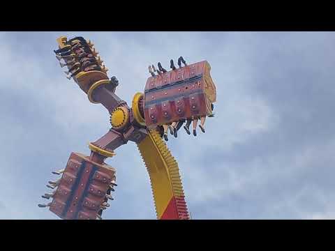 DREAM TWISTER - SM BY THE BAY AMUSEMENT PARK