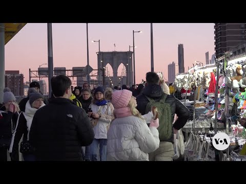 New York City Bans Vendors from Brooklyn Bridge | VOANews