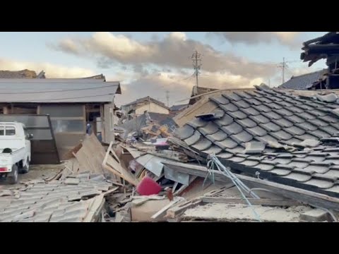 Decine di case distrutte nella prefettura di Ishikawa per il sisma in Giappone: le urla...