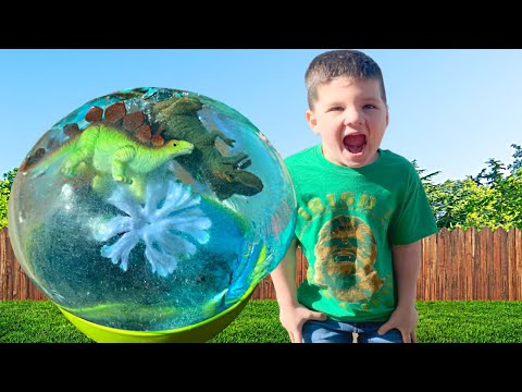 GIANT DINOSAUR ICE EGGS ! Caleb &amp; Mommy Melting ICE Balloons! Dinosaurs for Kids Fun Activity