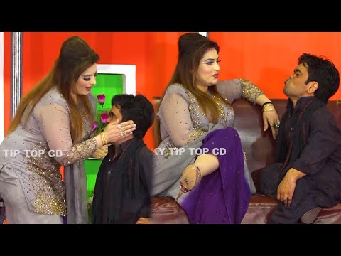 Vicky Kodu and Saira Mehar | Stage Drama 2020 | Love Story | Comedy Clip 2020 | Punjabi Stage Drama