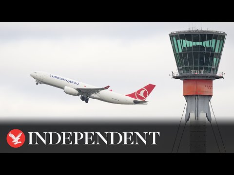 Live: Planes land at Heathrow airport as Storm Isha hits UK