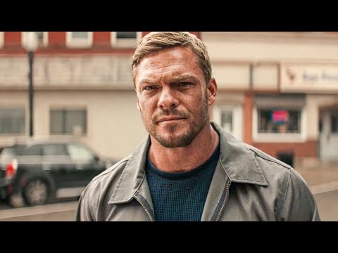 Reacher Season 2 Clip - &ldquo;Jack Stops A Carjack&rdquo; (2023)