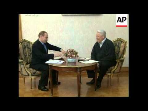 RUSSIA: PM PUTIN &amp; PRESIDENT YELTSIN DISCUSS O-S-C-E