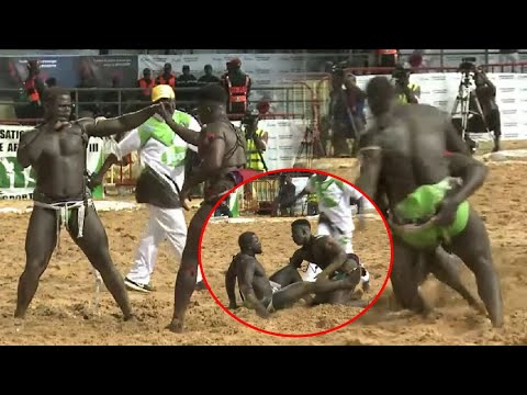 Combat Thiatou Daouda Fall vs Coly Faye 2 : une prise spectaculaire!