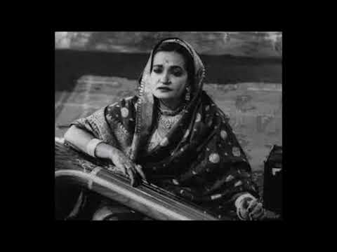 SHIKANJI STUDIO: Wo jo hum mein tum mein qaraar thaa Begum Akhtar tribute