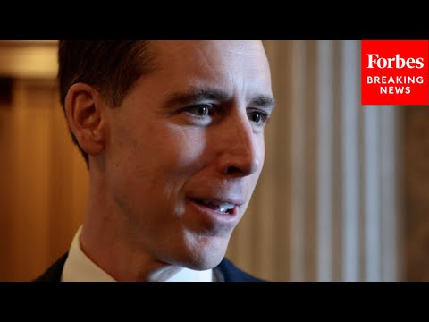 Josh Hawley Honors Commander Of Marine Platoon That Lost 9 Troops In Kabul Airport Suicide Bombing