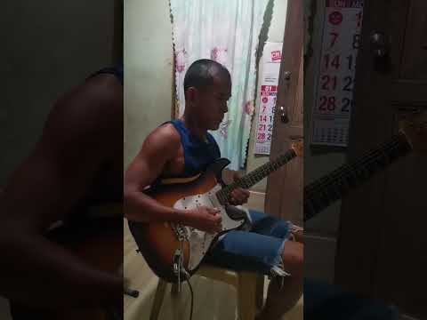 We Are The Champion Instrumental Guitar Cover by Lolo's Guitar