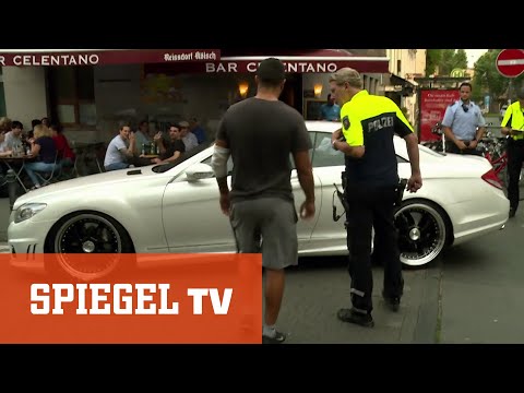 K&ouml;lner Fahrrad-Cops: Die Stilllegung des Mercedes CL 500 (SPIEGEL TV Reportage)