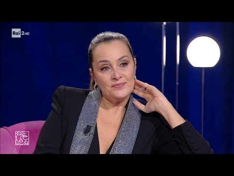 Roberta Capua si racconta tra carriera e vita privata - Storie di donne al bivio 10/01/2024