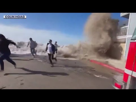 Rogue waves hit Ventura, knocking down beachgoers